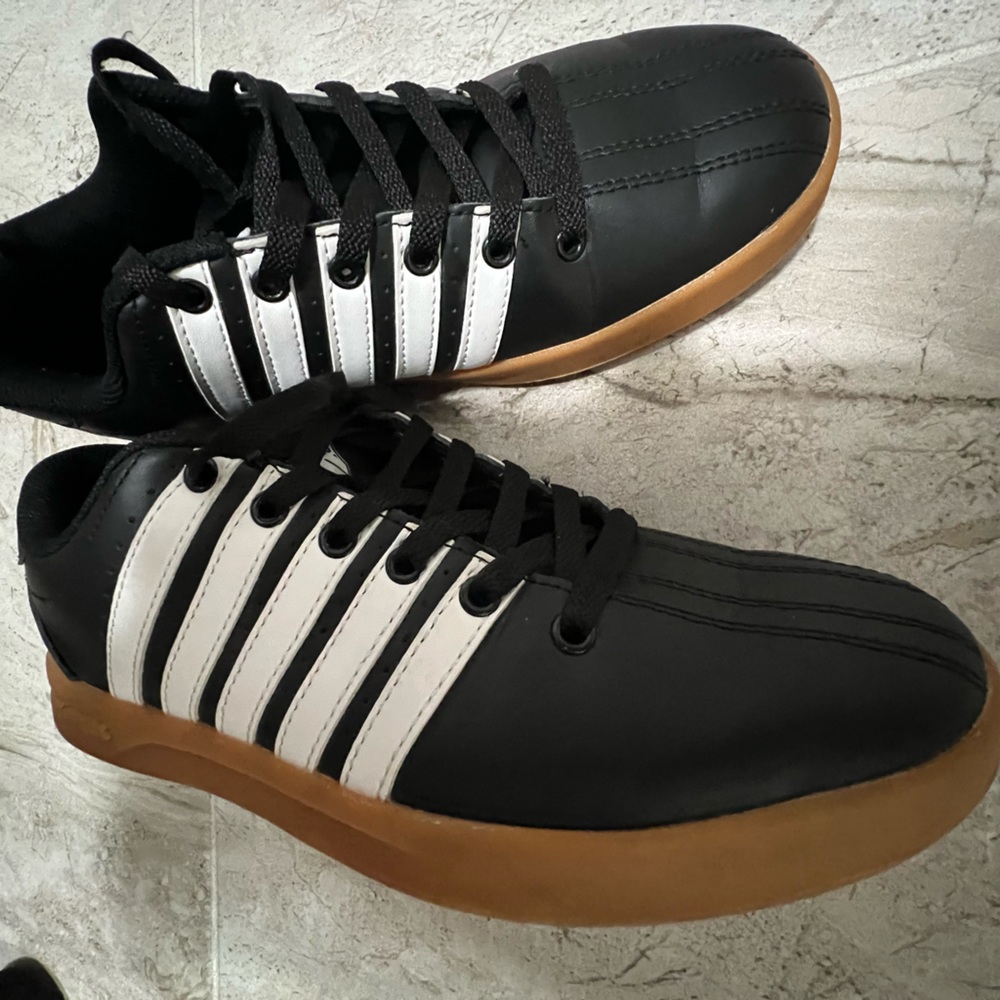 K Swiss